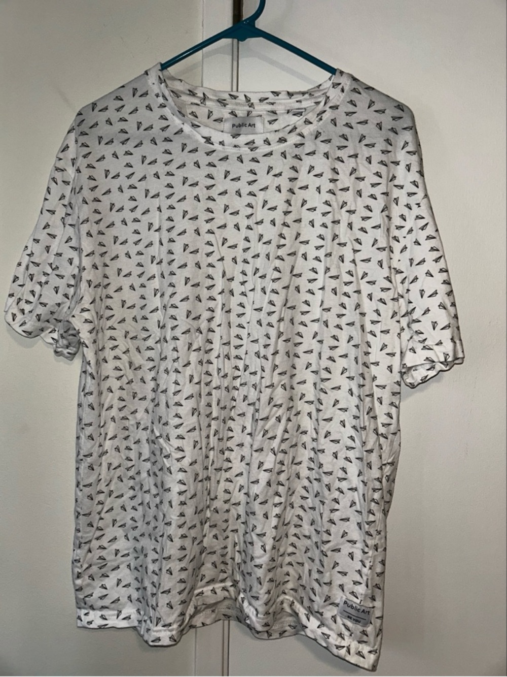 Public Art Men's White Printed Paper Planes Graphic Crew Neck T-Shirt - XL NWOT